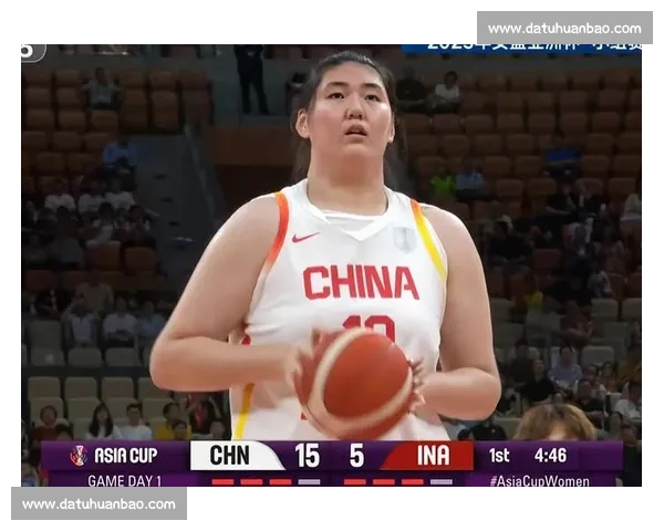 张子宇 2 米 26 身高成亚洲女篮 “禁飞区”！热身赛单场 5 次封盖震撼全场