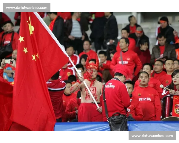 留洋小将刘锦程西海岸试训获好评，中场新星崭露头角